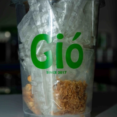Bánh Tráng Sốt Me Ống Chấm Chua Cay Đậu Phộng Hành Phi Siêu Cuốn - Gió 15k 4 Bánh Tráng Sốt Me Ống Chấm Chua Cay Đậu Phộng Hành Phi Siêu Cuốn - Gió 15k 4