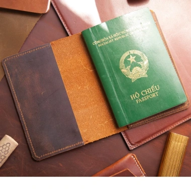 Bao Da Hộ Chiếu OZ Retro Da Thật, Sáp Dày, Khắc Tên Theo Yêu Cầu – Giá 219.000₫ 6