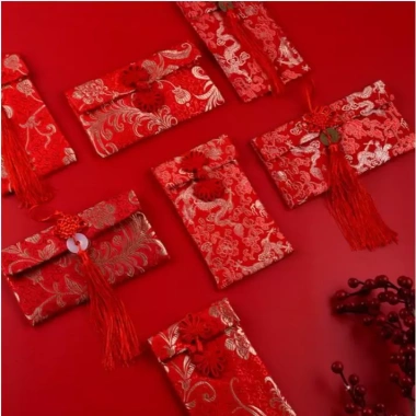 Bao Lì Xì Vải Gấm Màu Đỏ Tết - Thêu Họa Tiết Sang Trọng, Nạp Tài Đám Cưới Giá 25.000
