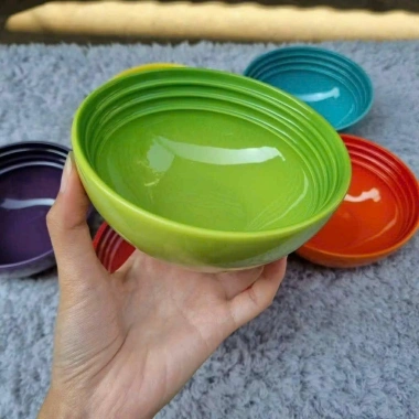 Bát ăn cơm Le Creuset 12cm mẫu mới sắc màu đậm - Giá chỉ 109.000 VNĐ, giảm mạnh 4