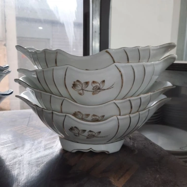 Bát bày gà cúng nguyên con vẽ vàng kim - Gốm sứ Bát Tràng, giảm giá tới 22% chỉ 320.000 VND
