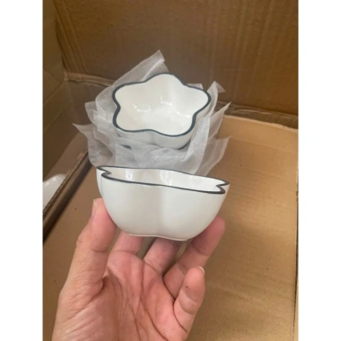 Bát chấm trắng viền đen cao cấp - thiết kế sang trọng, giá ưu đãi 35.000đ