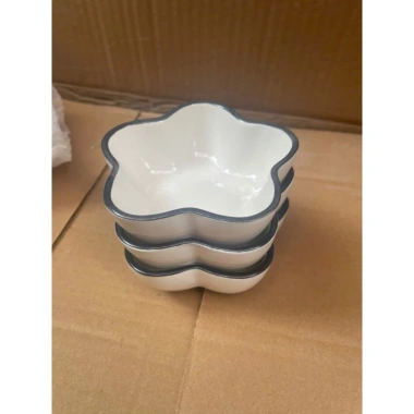 Bát chấm trắng viền đen cao cấp - thiết kế sang trọng, giá ưu đãi 35.000đ