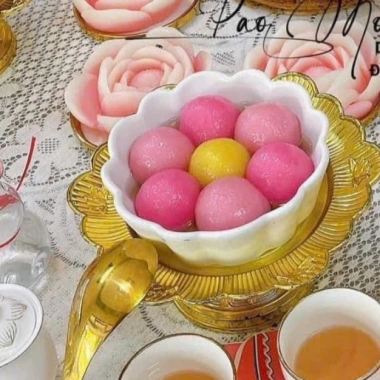 Bát tô viền lượn đa màu 7 viên trôi chè - Đồ dùng mâm cúng, tiệc, giá ưu đãi 42.000₫