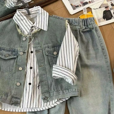 Bé Trai Hàn Quốc Mùa Xuân Bộ 3 Áo Vest Denim và Áo Sơ Mi Sọc - 370.081 VND