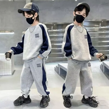 Bé Trai Mùa Thu – Bộ Lớn 2 Set Trang Phục Hàn Quốc Thời Trang, Giá ưu đãi 490.909₫