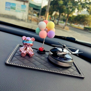 Bear Auto Perfume cho ô tô: Hương thơm lâu dài, nhẹ, Đồ trang trí trực thăng năng lượng mặt trời 9 Bear Auto Perfume cho ô tô: Hương thơm lâu dài, nhẹ, Đồ trang trí trực thăng năng lượng mặt trời 9