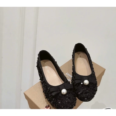 Bệt búp bê kim sa mẫu mới diện Tết xinh lung linh, giảm còn 550k