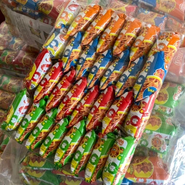 Bịch 30 gói Snack Que Mini Ohihi hương tôm - Giá ưu đãi 45.000đ, giảm tới 13.050đ