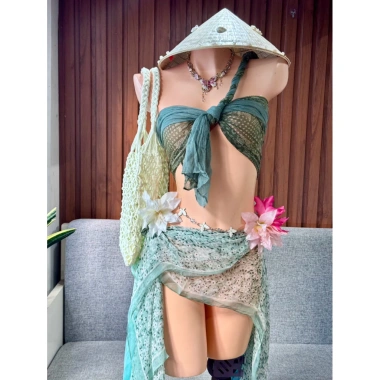 Bikini Chiếc Lá Nhiệt Đới Giá 450k - Tặng Dây Chuyền Vỏ Sò & 2 Kẹp Hoa