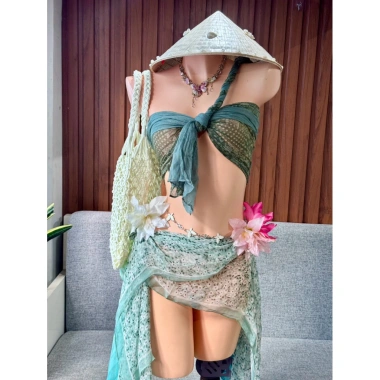 Bikini Chiếc Lá Nhiệt Đới Giá 450k - Tặng Dây Chuyền Vỏ Sò & 2 Kẹp Hoa