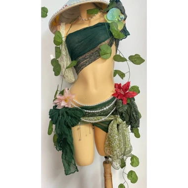 Bikini khăn quấn xanh lá - Đồ đi biển đẹp lạ, kèm vòng cổ vỏ sò, kẹp hoa, chip & dây đeo eo, ưu đãi 650k