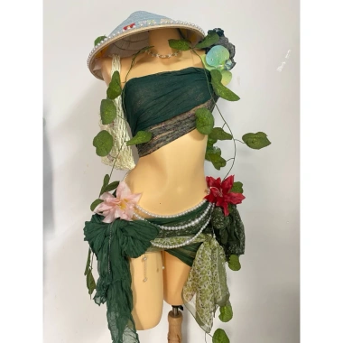 Bikini khăn quấn xanh lá - Đồ đi biển đẹp lạ, kèm vòng cổ vỏ sò, kẹp hoa, chip & dây đeo eo, ưu đãi 650k