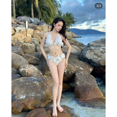 Bikini Mio Set 2 Mảnh Đính Hoa Thiết Kế Cao Cấp Giá 259.000₫ Giảm 334.110₫ 5