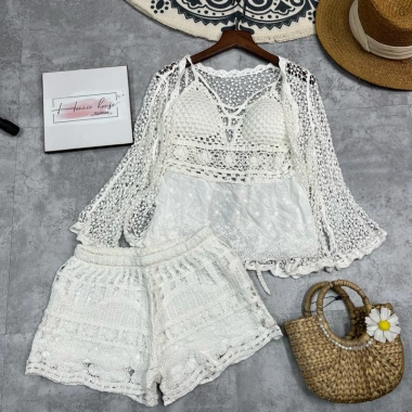 Bikini ren HH45 set 3 món đi biển - áo bra vải boy, choàng hạt, quần 2 lớp dày - giảm 95k
