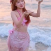 Bikini Set Khăn Quấn San Hô Hồng + Dây Chuyền Vỏ Sò & 2 Kẹp Hoa Chip - Giá 389k 2
