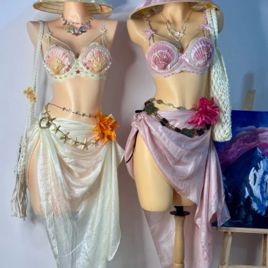 Bikini vàng vỏ sò phối ngọc trai - tặng dây chuyền vỏ sò, 2 kẹp hoa, chỉ 599.000₫