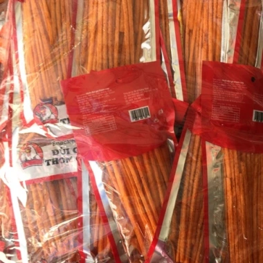 Bim bim đùi gà cay 30 gói - Snack cay giòn, giảm giá 57.000₫ (giá gốc 73.530) 3 Bim bim đùi gà cay 30 gói - Snack cay giòn, giảm giá 57.000₫ (giá gốc 73.530) 3