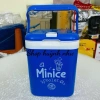 Bình đá vuông mini Minice Duy Tân 2 lít - Thùng nắp liền, lỗ cắm ống hút, 73.000 VND 3