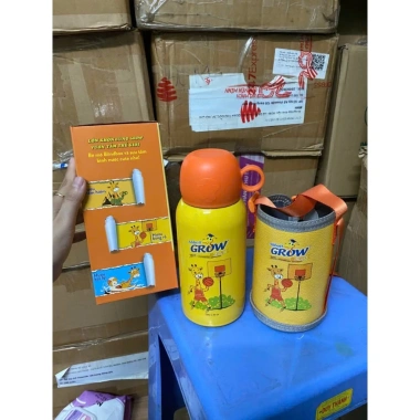 Bình giữ nhiệt 600ml cho bé kèm túi đựng - Quà tặng sữa Grow, giảm còn 99k