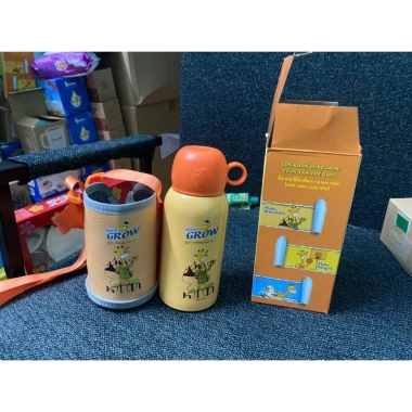 Bình giữ nhiệt 600ml cho bé kèm túi đựng - Quà tặng sữa Grow, giảm còn 99k