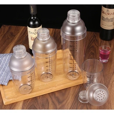 Bình lắc Shaker nhựa chia vạch đen 350-700ml - Độ bền cao, giá 9.600 VND 4 Bình lắc Shaker nhựa chia vạch đen 350-700ml - Độ bền cao, giá 9.600 VND 4