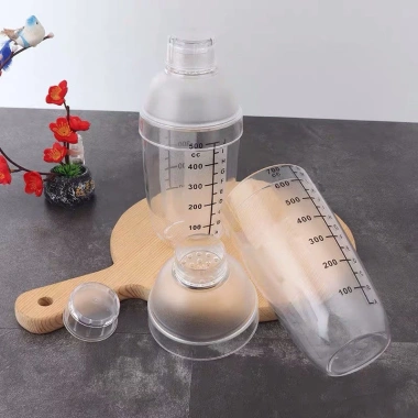 Bình lắc Shaker nhựa chia vạch đen 350-700ml - Độ bền cao, giá 9.600 VND 5 Bình lắc Shaker nhựa chia vạch đen 350-700ml - Độ bền cao, giá 9.600 VND 5