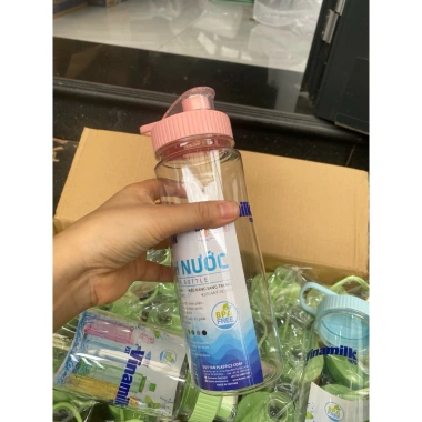 Bình nước thể thao Vinamilk 700ml - Chống tràn, giữ nhiệt, giá chỉ 32.000đ