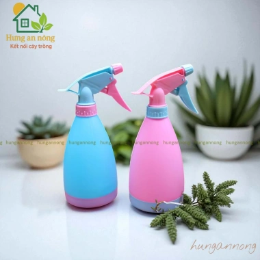 Bình phun cầm tay 500ml nhựa PP bền chắc, tưới cây xanh hoa lá chỉ 17.600 VND 4 Bình phun cầm tay 500ml nhựa PP bền chắc, tưới cây xanh hoa lá chỉ 17.600 VND 4