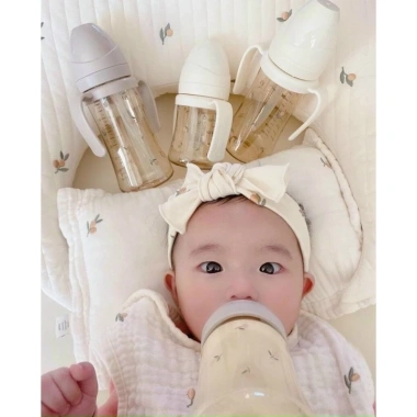 Bình sữa Grosmimi họa tiết gấu 200‑300ml – An toàn, tiện lợi, chỉ 280.000₫ 8