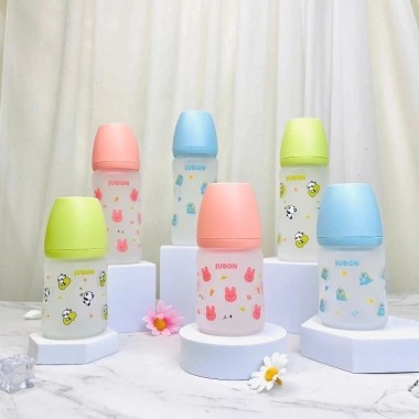 Bình sữa JUBON thủy tinh bọc silicon 150/240ml - Chính hãng, màu xinh 43.196 VND