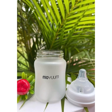Bình sữa Moyum thủy tinh silicon, nút ti mềm, 2 cỡ 170ml/270ml, chỉ 175.000đ
