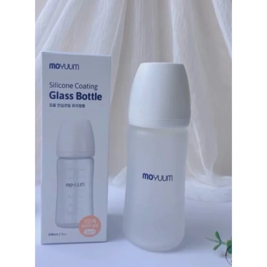 Bình sữa Moyum thủy tinh silicon, nút ti mềm, 2 cỡ 170ml/270ml, chỉ 175.000đ