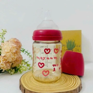 Bình sữa moyuum 170-270ml cổ rộng họa tiết tim vàng đỏ Giá chỉ 38.000đ 3 Bình sữa moyuum 170-270ml cổ rộng họa tiết tim vàng đỏ Giá chỉ 38.000đ 3