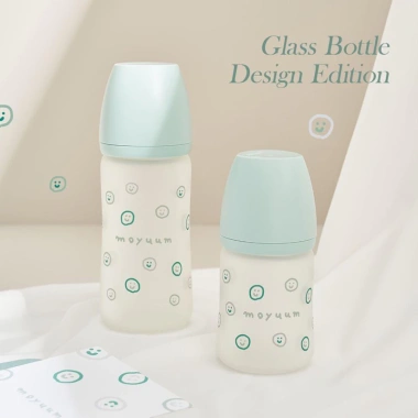 Bình sữa Moyuum thủy tinh silicone 150ml-240ml - Tặng quà, giá ưu đãi 190k