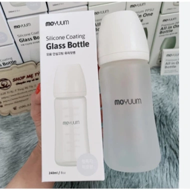 Bình sữa Moyuum trắng xanh họa tiết thủy tinh tráng silicon Hàn Quốc 150ml 240ml tặng kèm núm 4