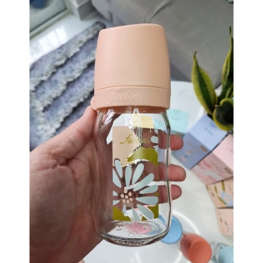 Bình Sữa Thủy Tinh Farlin Cổ Rộng 240ml - An Toàn, Dễ Dùng, Giá 120k Giảm Giá
