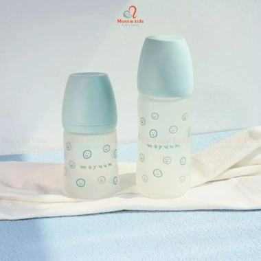 Bình sữa thủy tinh Moyuum Happy More 150/240ml - Chống sặc, đầy hơi, giảm giá 700k