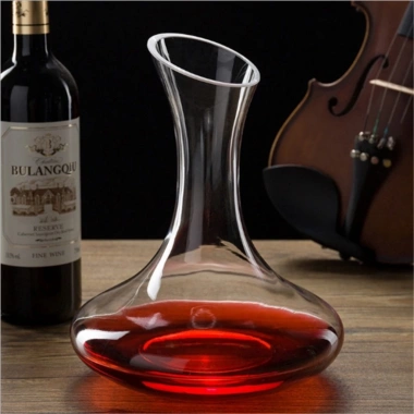 Bình thở rượu vang Decanter cổ điển miệng vát 1.600ml - Giá 285.000₫ giảm 20% Bình thở rượu vang Decanter cổ điển miệng vát 1.600ml - Giá 285.000₫ giảm 20%
