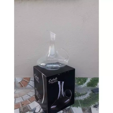 Bình thở rượu vang Decanter cổ điển miệng vát 1.600ml - Giá 285.000₫ giảm 20% 4 Bình thở rượu vang Decanter cổ điển miệng vát 1.600ml - Giá 285.000₫ giảm 20% 4