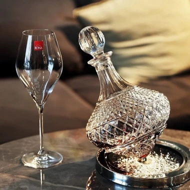 Bình thở rượu vang pha lê cao cấp 1.500ml đế xoay, rót wine glass sang trọng 3 Bình thở rượu vang pha lê cao cấp 1.500ml đế xoay, rót wine glass sang trọng 3