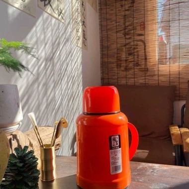 Bình Thủy Giữ Nhiệt Mini 1L - Phích Nước Nóng, Thiết Kế Nhỏ Gọn Tiện Lợi 8 Bình Thủy Giữ Nhiệt Mini 1L - Phích Nước Nóng, Thiết Kế Nhỏ Gọn Tiện Lợi 8