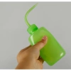 Bình tưới cây vòi cong nhựa nhiều màu, vạch chia dung tích 250ml-500ml, chỉ 15.000 VND 9