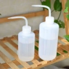 Bình tưới nước vòi cong cho sen đá xương rồng - Giá 19.000₫, tiện dụng