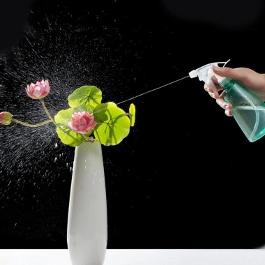 Bình xịt nước tưới cây cầm tay đa màu sắc - Tiện lợi cho người yêu và làm vườn, giá 43.805 VND 3