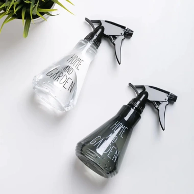 Bình xịt nước tưới cây Home & Garden - Vòi phun sương đa năng, cắt tóc, màu ngẫu nhiên, giảm giá 49k (Mta-Mart2)