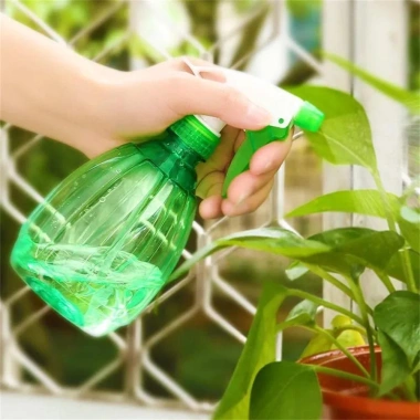 Bình xịt nước tưới cây nhựa 500ml - Siêu bền, tiện lợi, giảm giá chỉ 36.449 VND 3 Bình xịt nước tưới cây nhựa 500ml - Siêu bền, tiện lợi, giảm giá chỉ 36.449 VND 3