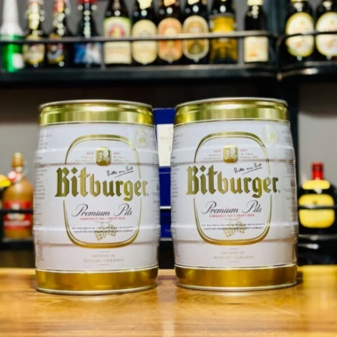 Bitburger Premium Pils 5L - Thùng bia tươi Đức cao cấp, giảm giá chỉ 810.000₫ 1 Bitburger Premium Pils 5L - Thùng bia tươi Đức cao cấp, giảm giá chỉ 810.000₫ 1