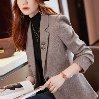 Blazer Len Kẻ Sọc Hàn Quốc Slim-fit Xuân Thu Top Ngắn Nữ Giá 559.440 VND Giảm Giá 6 Blazer Len Kẻ Sọc Hàn Quốc Slim-fit Xuân Thu Top Ngắn Nữ Giá 559.440 VND Giảm Giá 6