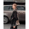Blazer nam phối đen sọc xám: Giá ưu đãi 250.000đ (giảm từ 300.000đ), chất liệu nhẹ, phong cách hiện đại 3